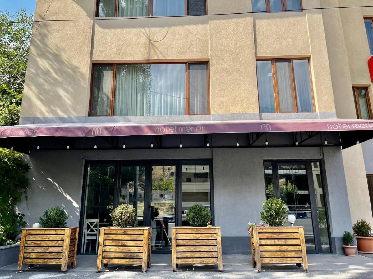 Merien Hotel Ereván Exterior foto